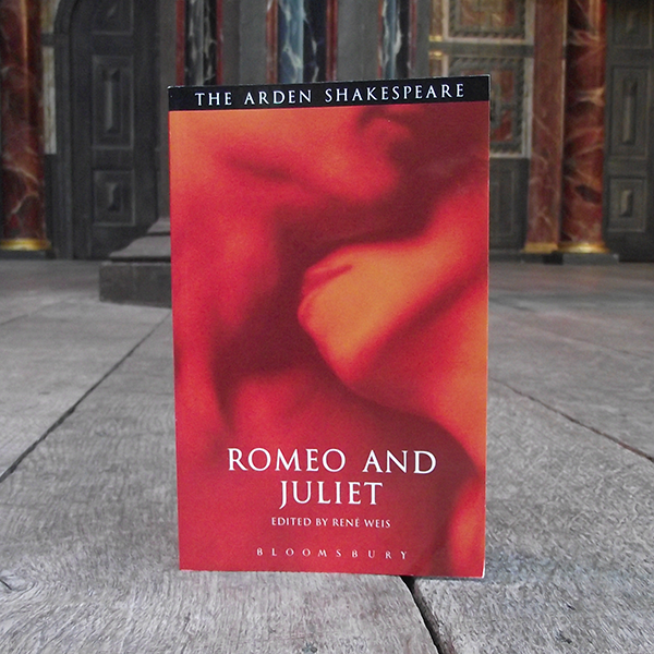 The Arden Shakespeare - Romeo & Juliet. Paperback book.